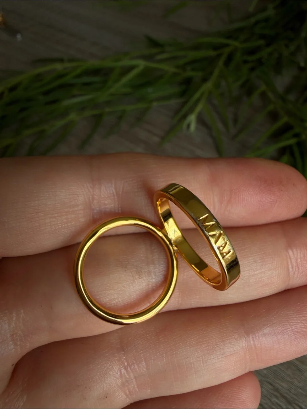 MAM Jewelry Modern Open Circle Band Ring in Gold Size 5.5